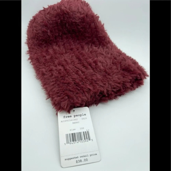 Free People - Head in the Clouds Fuzzy Beanie, Berry, NWT - Picture 3 of 6